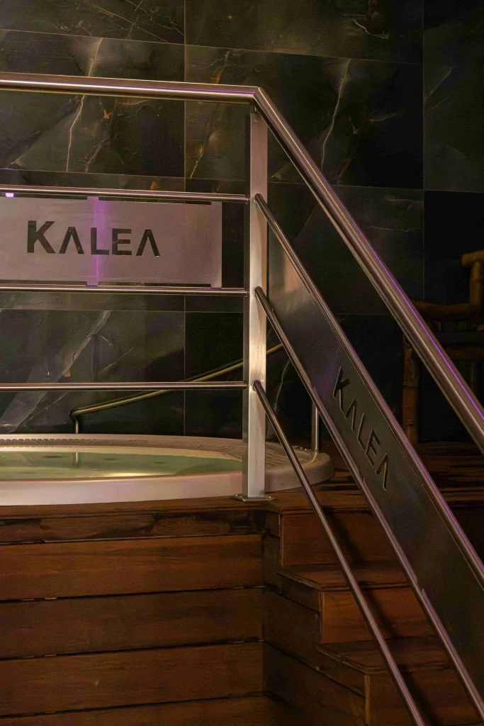 jacuzzi privé - kalea spa Agen