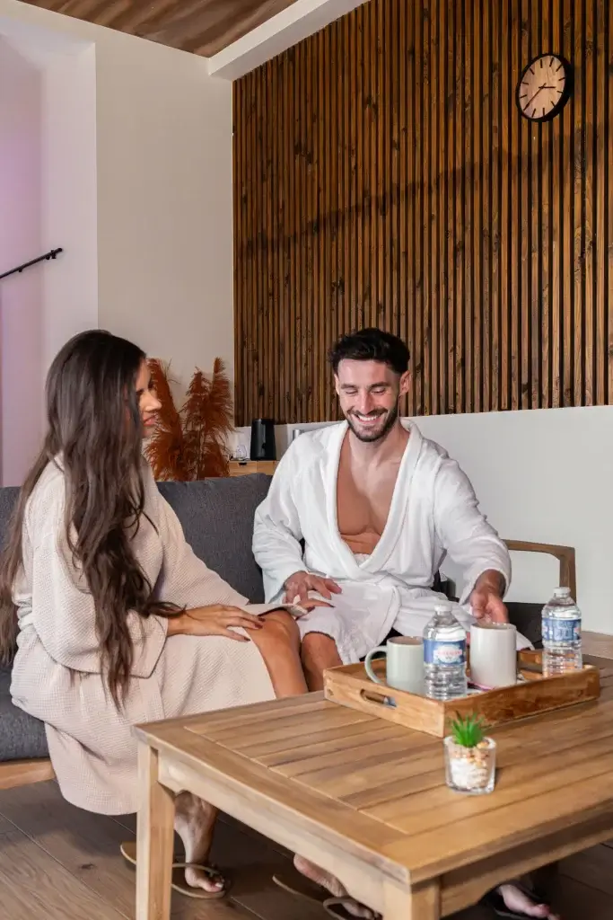 couple dans le spa privatif - kalea spa agen